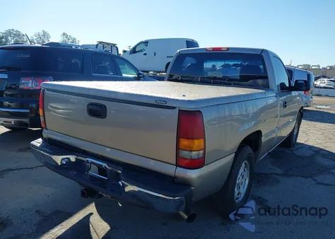 2000 Chevrolet Silverado 1500 from USA, damaged, VIN 1GCEC14W9YZ278968